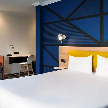 Ibis Styles Centre فندق
