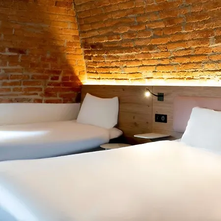 Hotel Ibis Styles Centre 3*