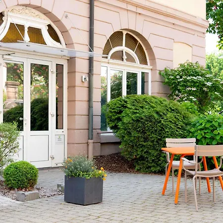 Ibis Styles Centre 3*