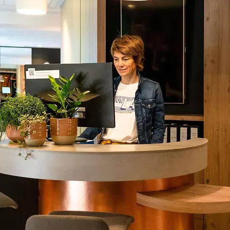 Ibis Styles Centre Готель