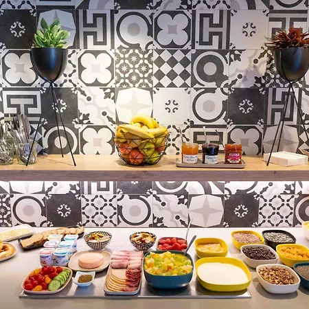 Ibis Styles Centre 3*