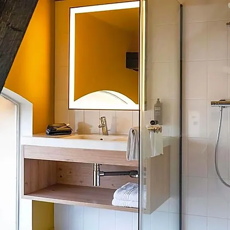 فندق Ibis Styles Centre 3*