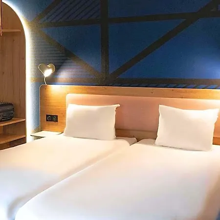 فندق Ibis Styles Centre 3*