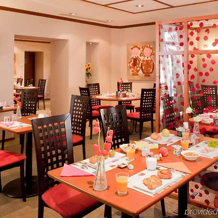 Ibis Styles Centre 호텔 콜마