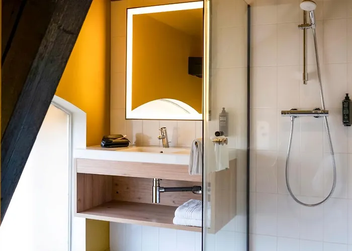 Ibis Styles Centre 3*