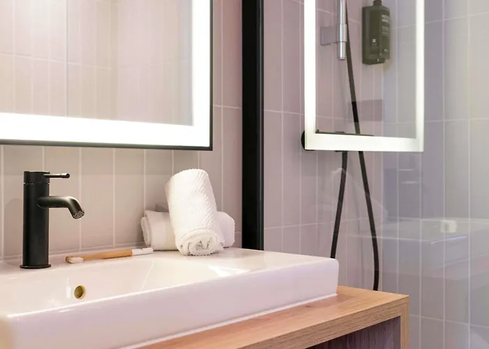 Ibis Styles Centre 3*