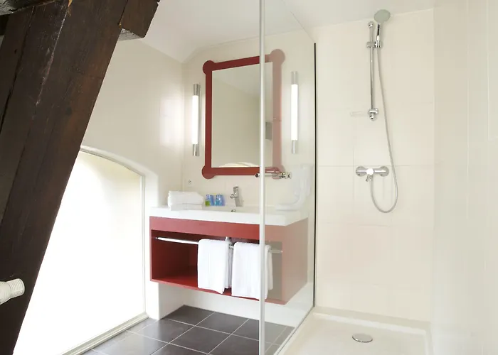 Ibis Styles Centre 3*